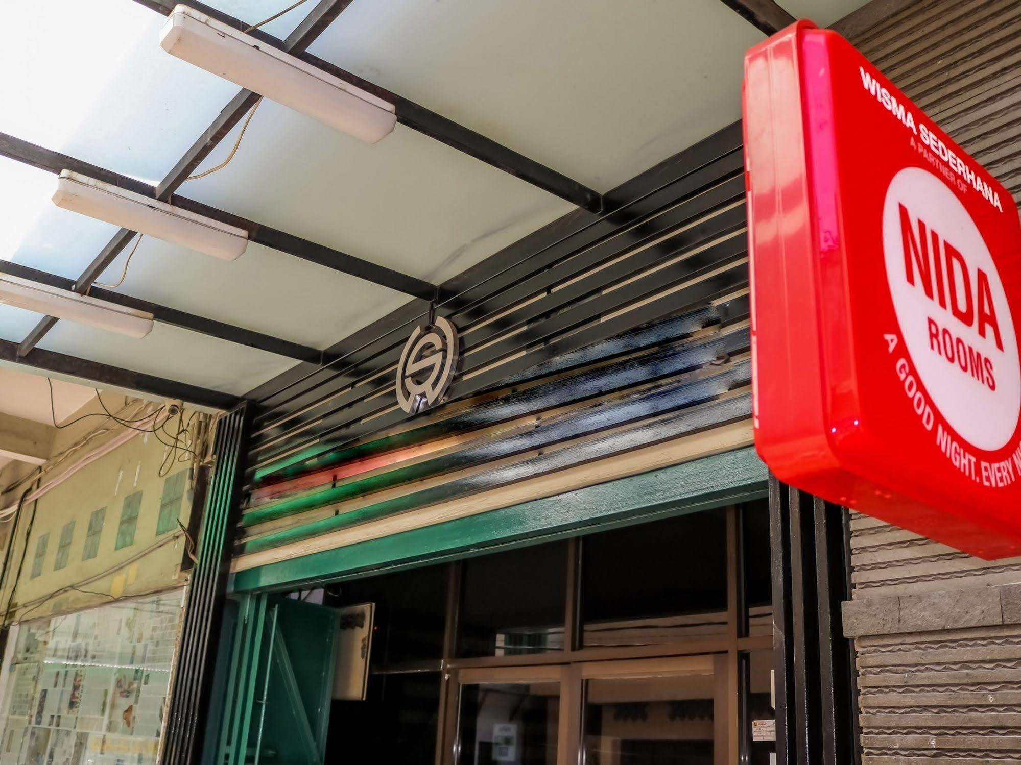 韦斯玛经济酒店 棉兰 外观 照片